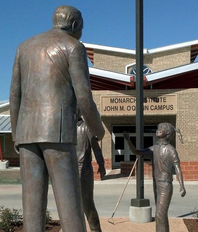 Monuments - Monarch's Hero - Thumbnail 3